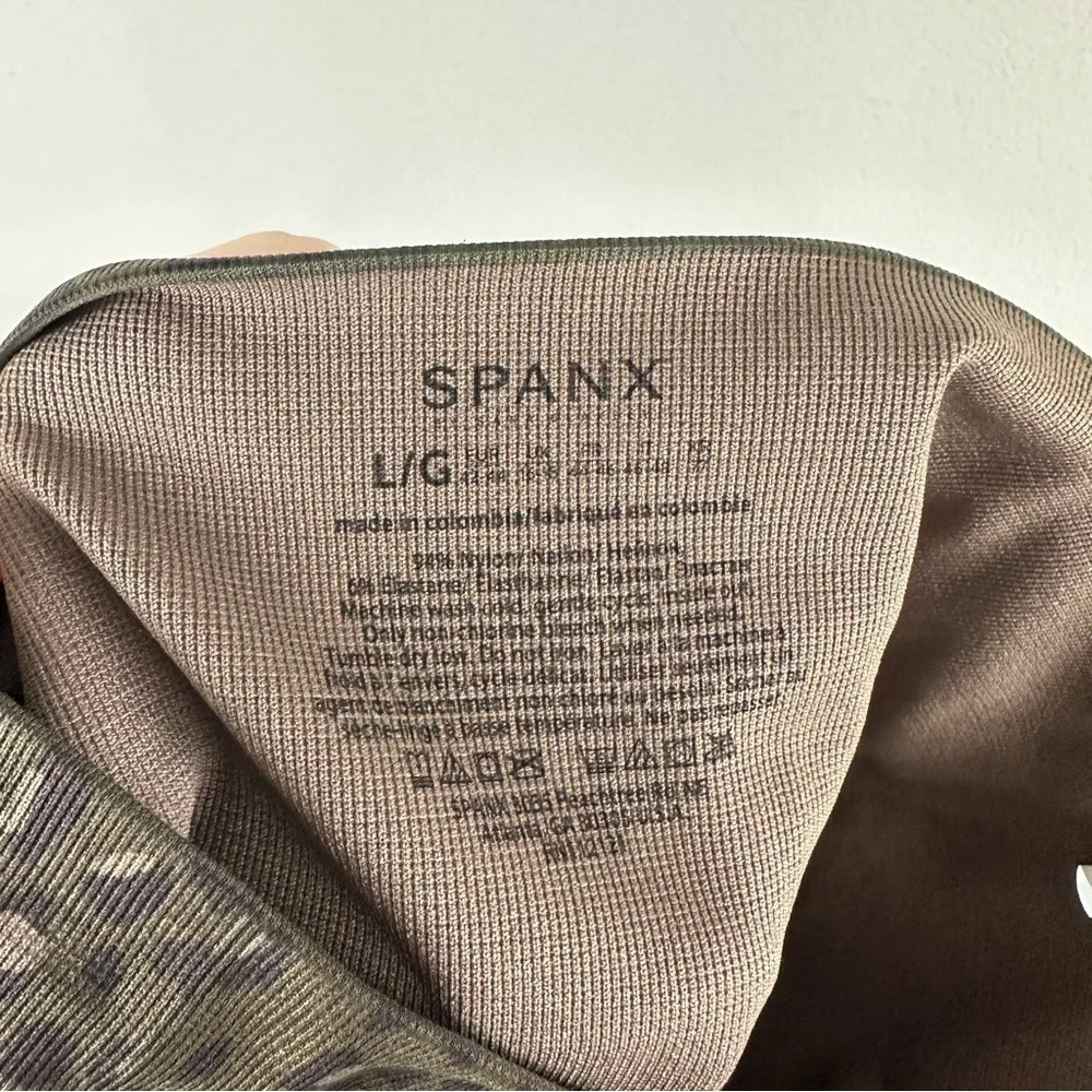 Spanx Green Brown Cheetah Print Look At Me Now Seamless Leggings Size Large